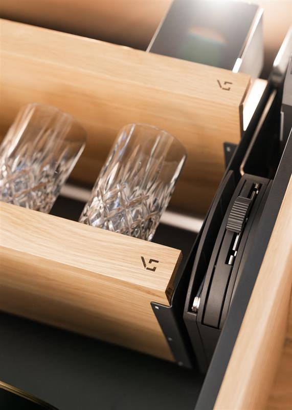 Ligano+ – Natural. Tangible. Contemporary.